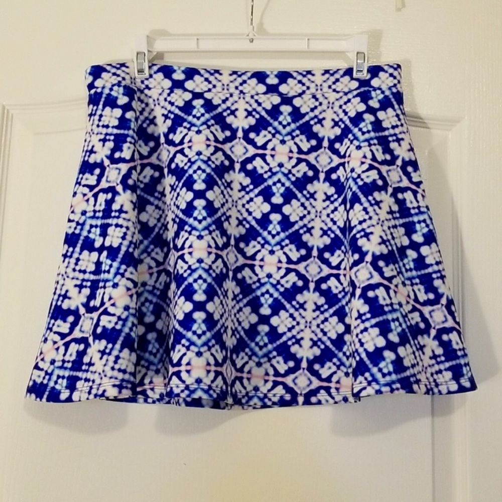 Aeropostale Skater Mini Skirt. Large NWOT